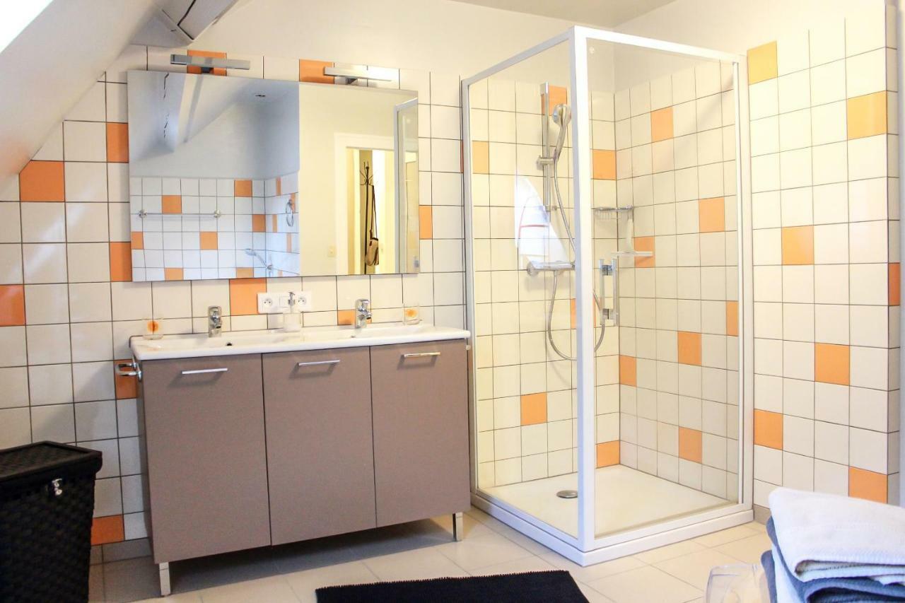 Appartement Passe Partout Lucenay-l'Eveque Екстериор снимка